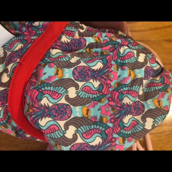 Top - Picture 4 of 4